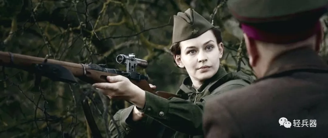 不爱红装爱武装，杀敌有功赠好枪，回到战火纷飞的苏联——评影片《女狙击手》