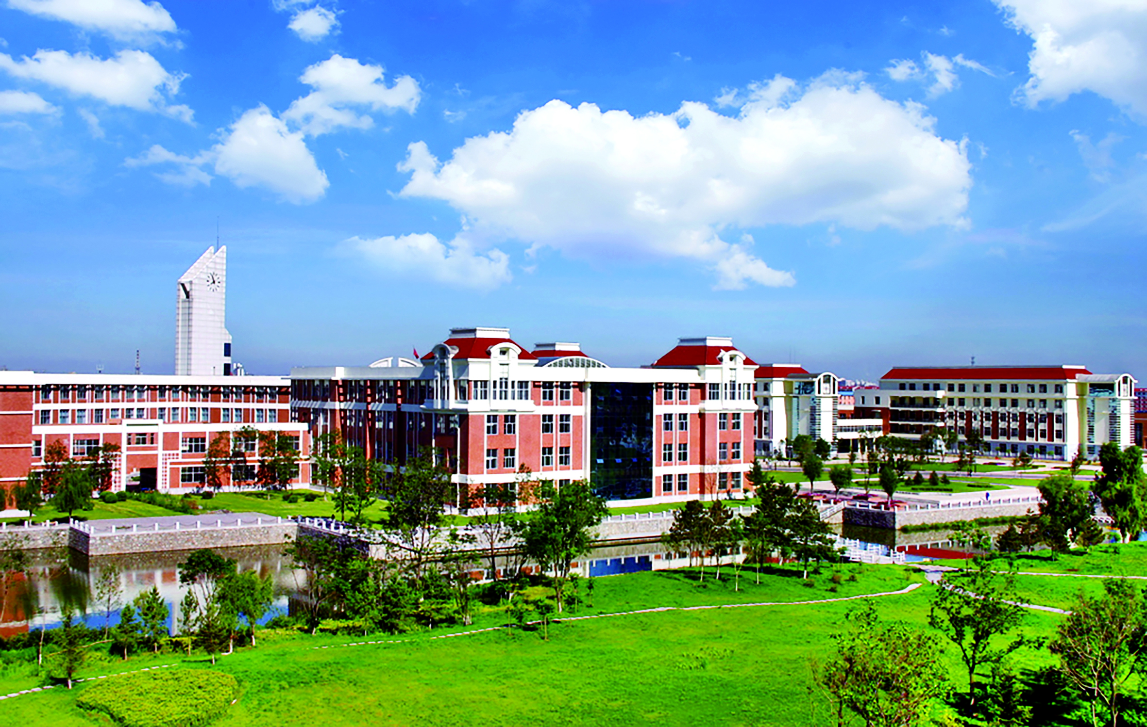 这两所外国语大学，哪所是民办？哪所是公办？能猜出来的是高手