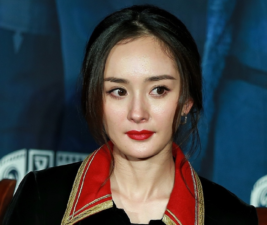 热巴离不开修图?业内带生图和精修对比,直接曝光她七大修图重点