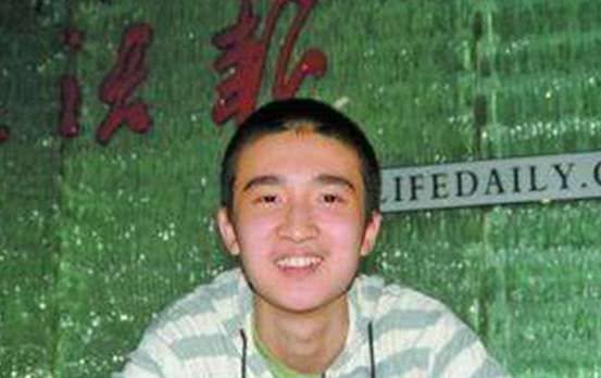 考神王百洋：九省理科状元，两次跳级，高考716分被北大录取