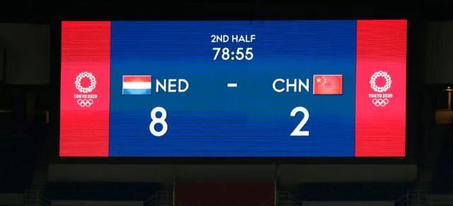 奥运女足球直播荷兰vs美国(凋零的玫瑰：女足2-8荷兰！3战丢17球！全网怒喷贾秀全)