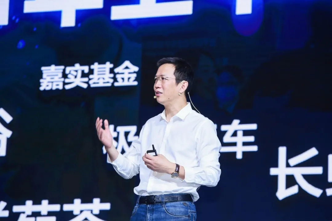 每人800字，为你奉上2021年中经济论坛的嘉宾演讲精华