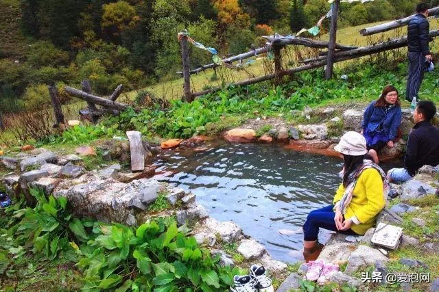 这才是四川最美的野温泉，水好景色美！