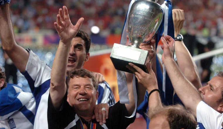 04年欧洲杯冠军主教练(回顾04欧洲杯：王侯将相，宁有种乎！希腊夺冠，胜于雄辩)