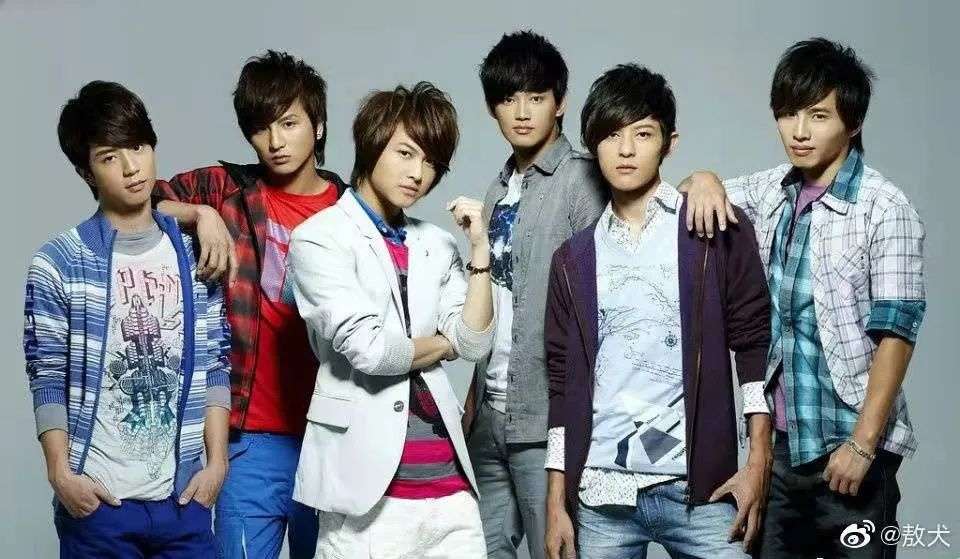 到底是谁在为明星直播带货“撑腰”？