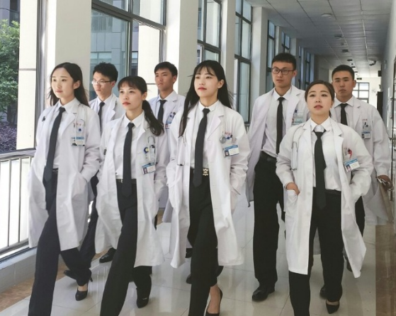 二本医学院（成绩一般）