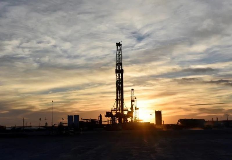 若非沙特成绩更差（沙特在疫情下扛不住了：三倍加税，疫情福利取消，土豪人设被戳穿）