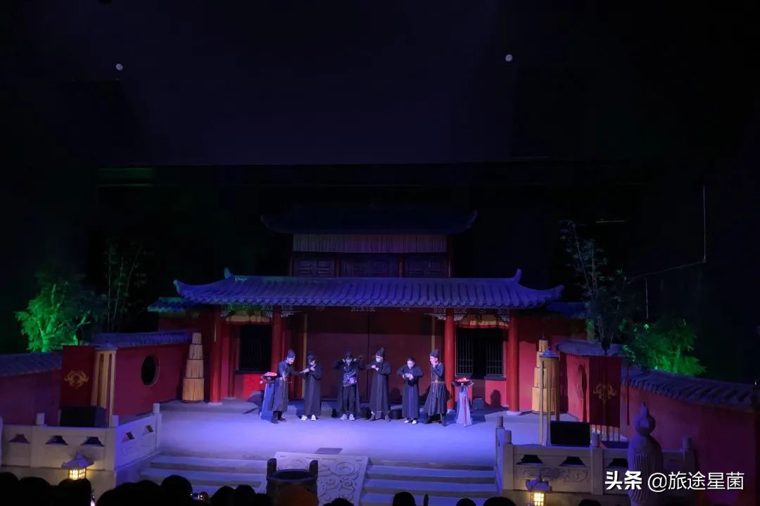 苏州华谊兄弟影视城在哪里（详细的电影世界游玩攻略）