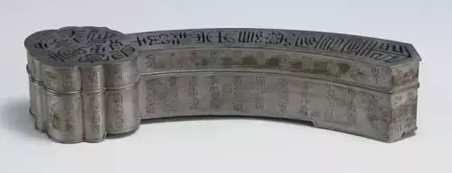 别有情趣的香炉,燃尽后的香灰是一幅画!