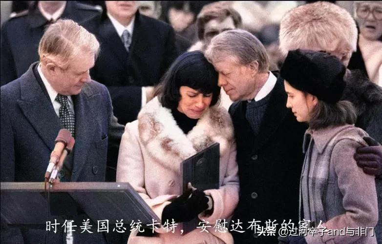 用斧头劈开你的头颅，赶走里面的罪恶——这才是阿富汗混乱的根源