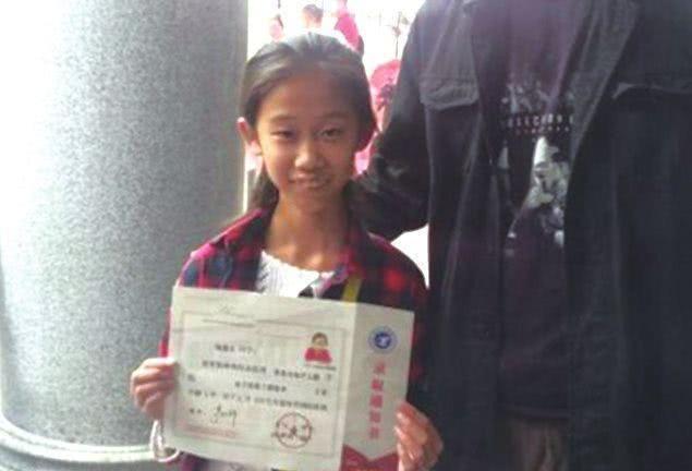 我国“女神童”从未上过学，10岁考上大学，父亲：省下了8年学费