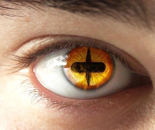 火影里的眼睛到了现实里也这么帅,写轮眼最酷炫,轮回眼也超好看