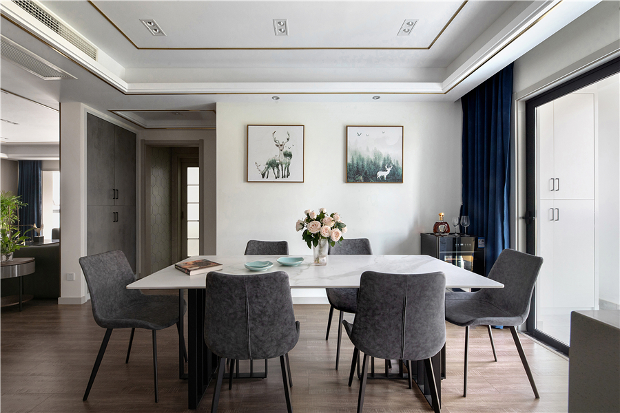 200㎡现代风设计，开放式厨房+餐厅+吧台，轻松自然的生活