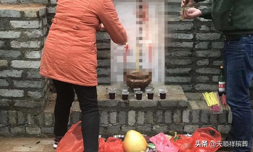 探秘：葬礼结束后成都人的祭拜习俗