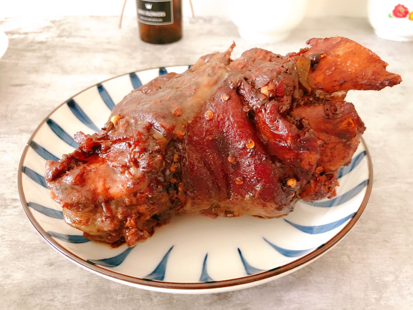 猪肘子一个多少钱一个北京老字号稻香村酱肘子62元一斤