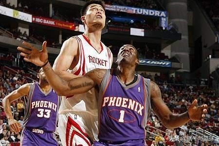 姚明为什么在nba一分未得(姚明在NBA打了8年，巅峰时不输任何内线，为何没有进过一阵？)