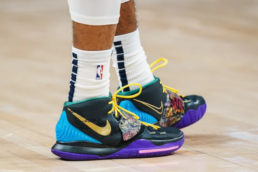 勇士今天打开拓者格林穿的鞋叫什么(NBA球员上脚：伦纳德的NB篮球鞋，锡安穿新配色AJ34)