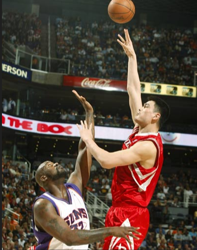 为什么nba会勾手的内线很少(为何以前常见的勾手投篮技术，如今在NBA几乎看不到了？)