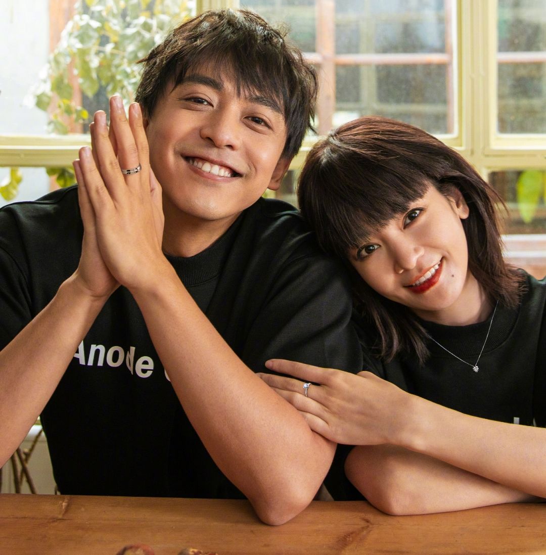 引发新一波传闻(李晟李佳航回应离婚后,爆料者内涵男方背叛婚姻:有图