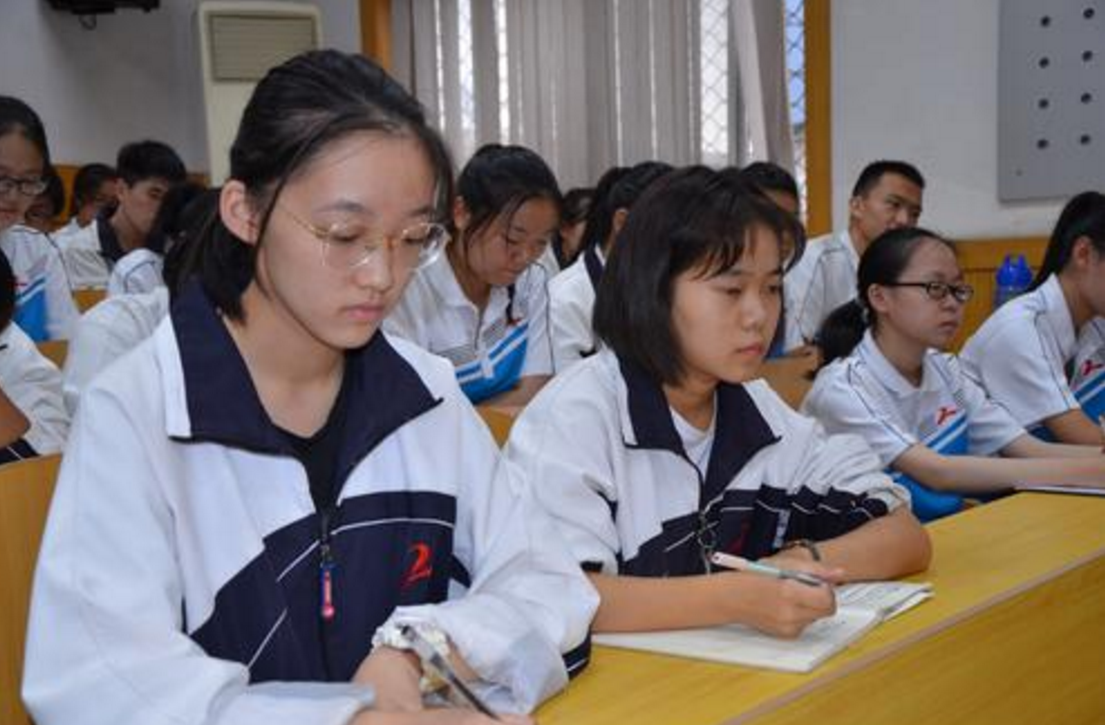 高三生面临高考压力大，该如何给自己减压，细心家长给你支招