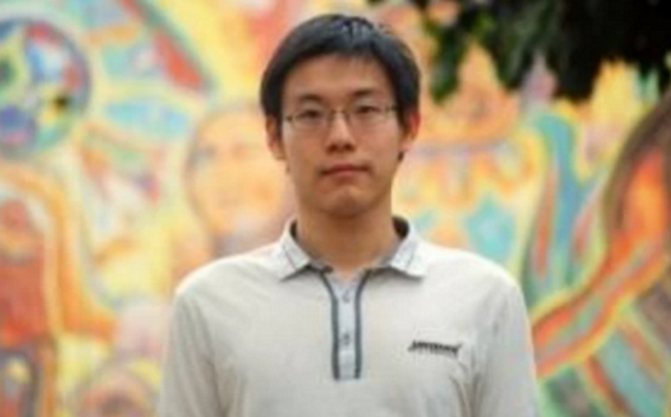 韦神CP出现！32岁清华“梨涡女神”教授，拒绝留美回国发明咽拭子