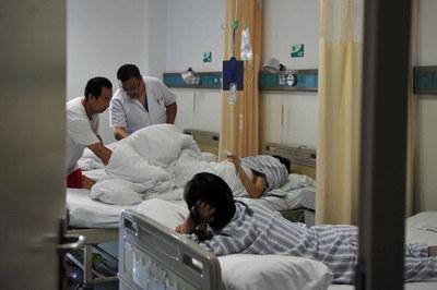 男医生给做“阴超”，是种什么体验？孕妇：比女医生检查得更细致