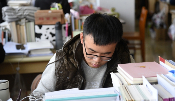 毕业生想考“公务员”，这4个证书先拿到手，会增加你的上岸率