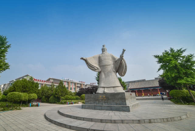 曹操为何要修建铜雀台?专家:并非是美女集中营,而是有其他用途