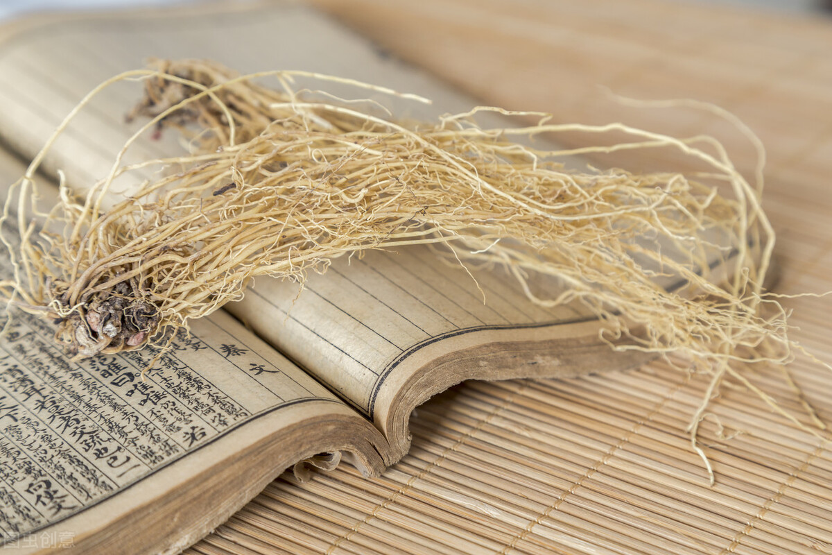 又上火又怕冷？一剂乌梅丸，清上温下，改善你的上热下寒之证