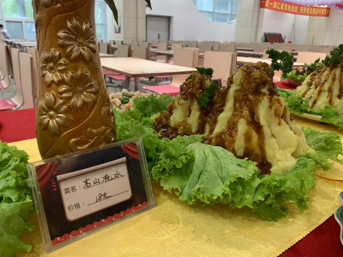 6米长蛋糕“免费”赠送！东北这所“吃饭”大学火了