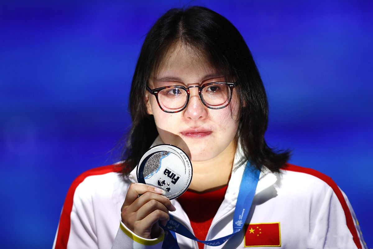 中国女游泳运动员傅园慧(2016年凭"洪荒之力"成名,拒绝千万代言费