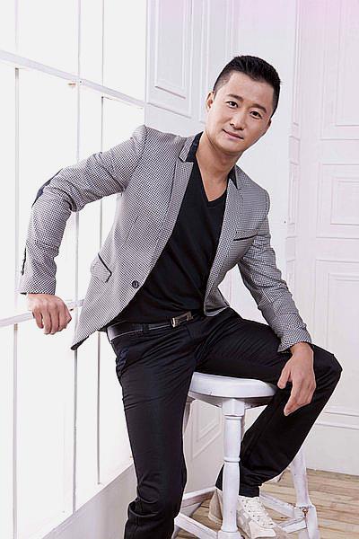 成龙原名叫什么 国际巨星成龙原名叫什么-丹霞百科