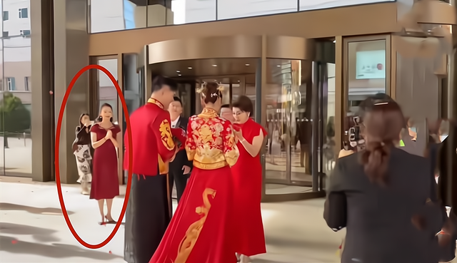 “山杏”闫学晶：两段婚姻，三个孩子，两任丈夫都是二婚