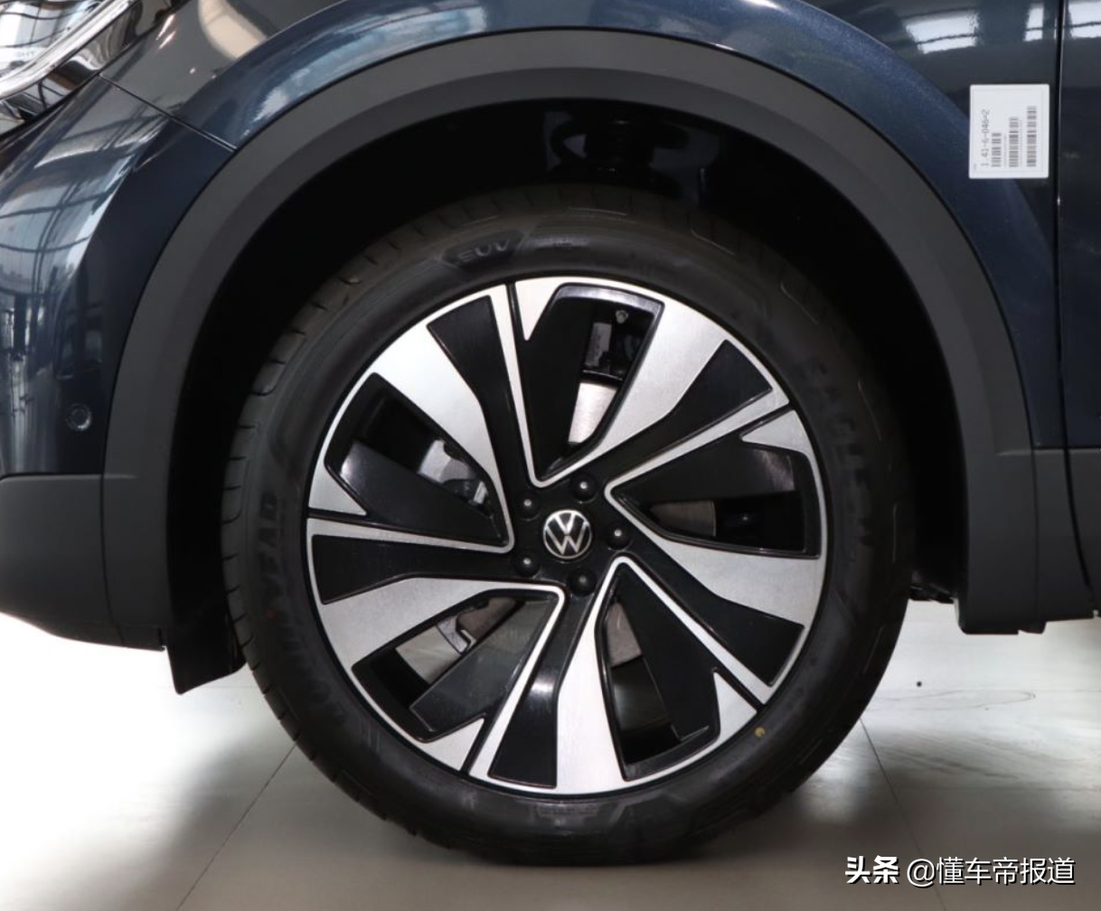 新车 | 尺寸超途昂！一汽-大众旗舰SUV揽境到店，提供6座/7座布局