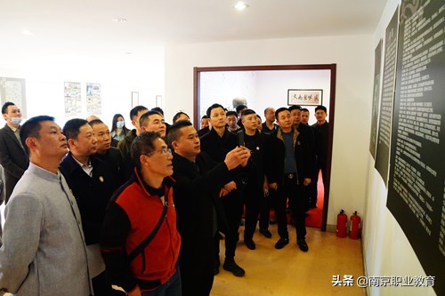 胡长龄京苏大菜研究会走进南京商业学校