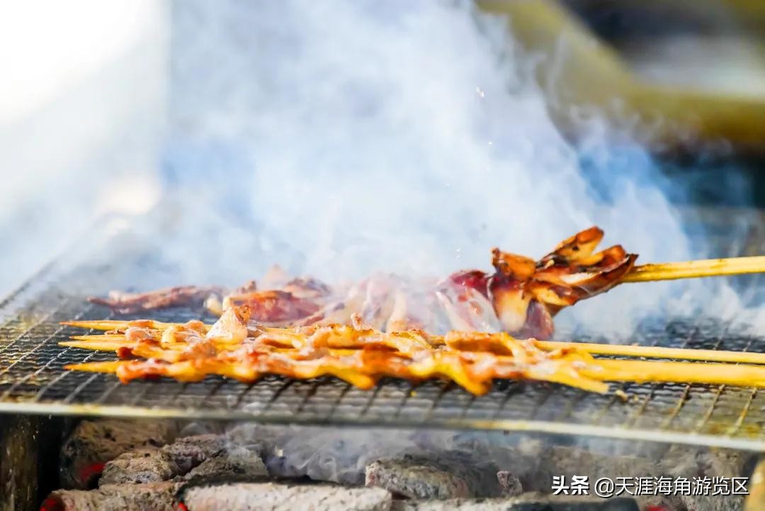 天涯烟火 | 吹海风，吃烧烤，喝咖啡，有肉有酒有人间