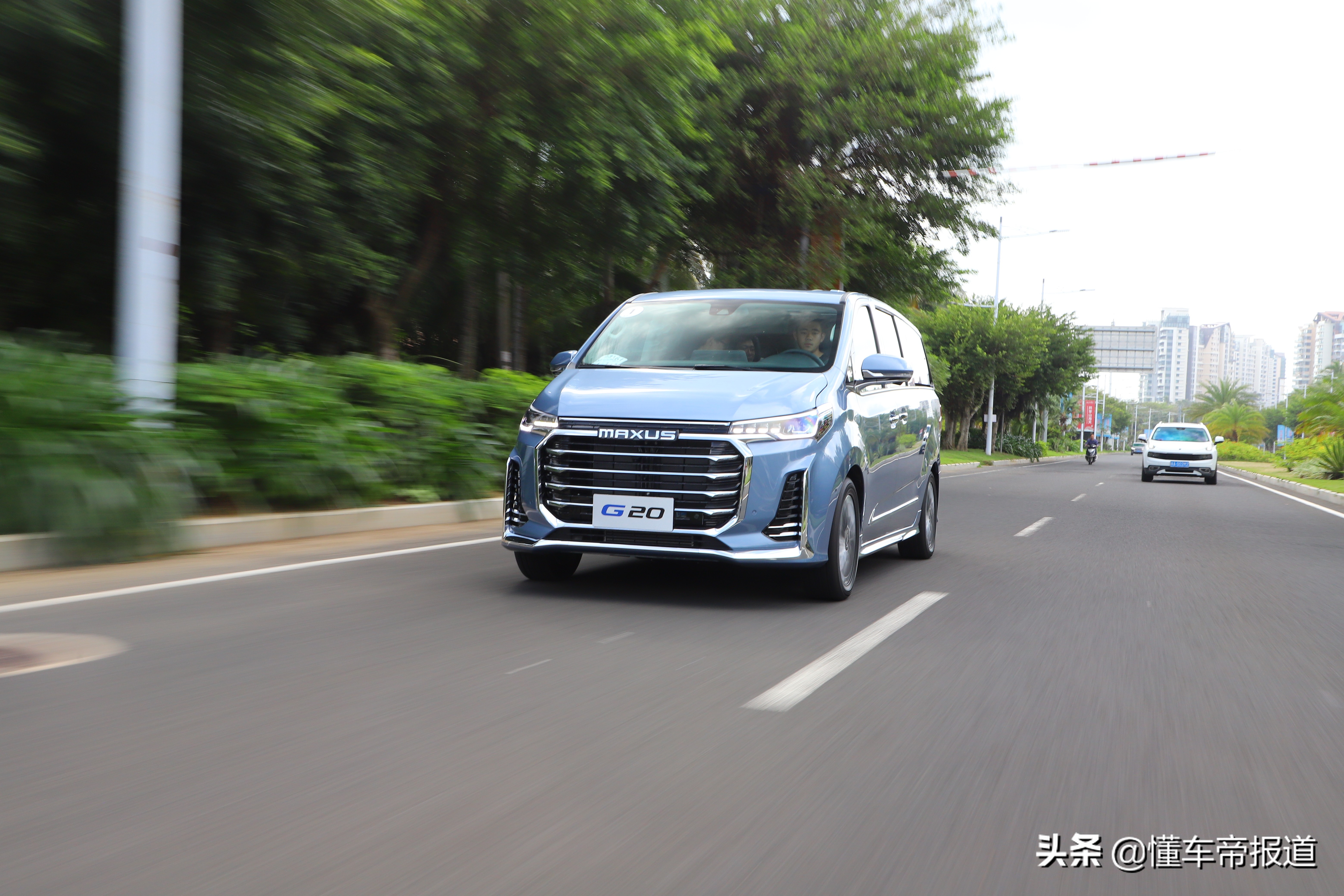 新车 | 将后排完全“独立”！试驾上汽大通MAXUS G20