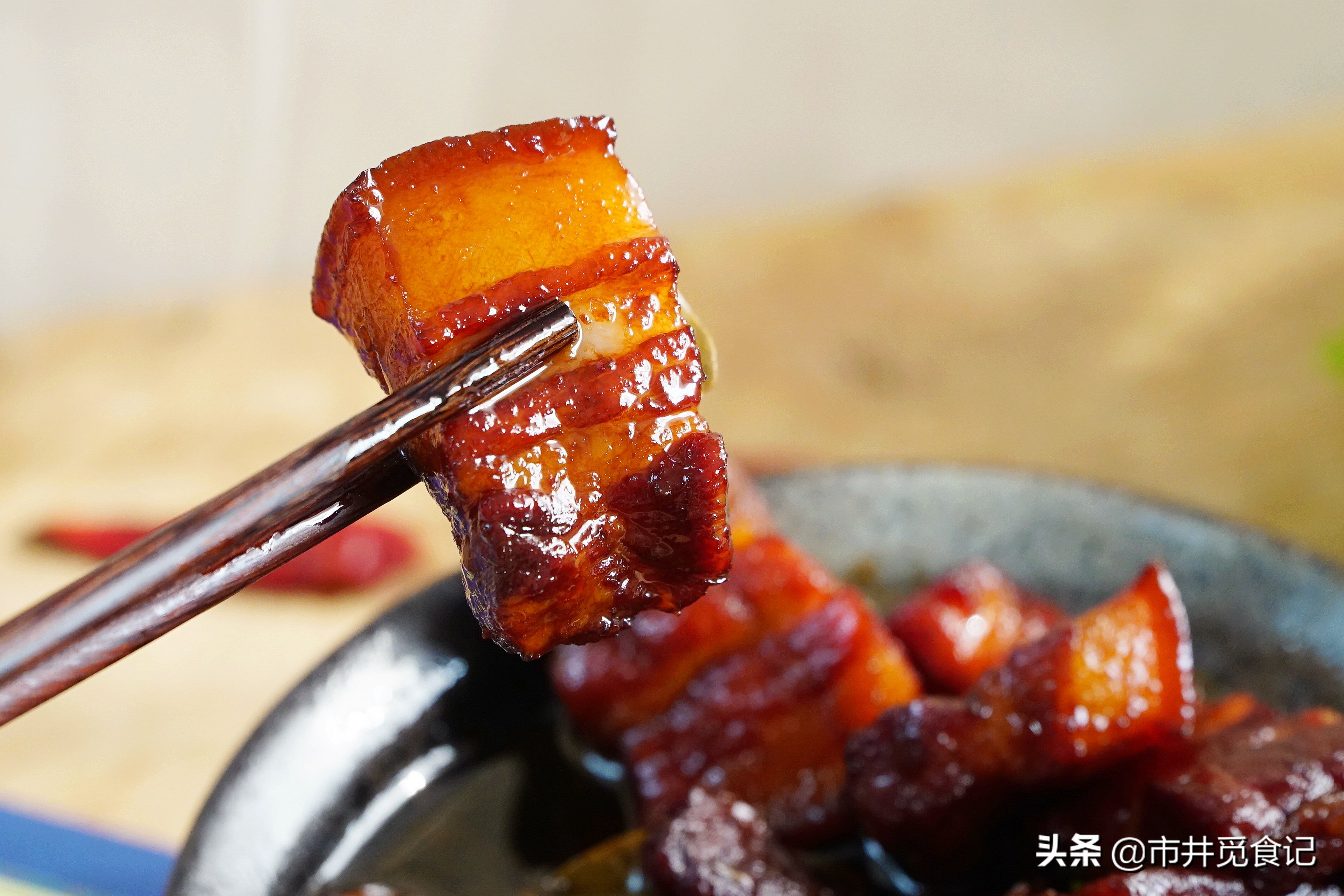 红烧肉高压锅（巧用高压锅做红烧肉酥烂红亮）