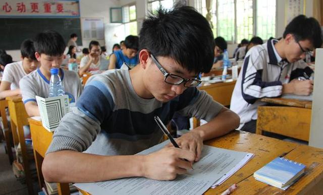 如果高考全国用同张试卷，哪个省考生更厉害？大数据告诉你答案