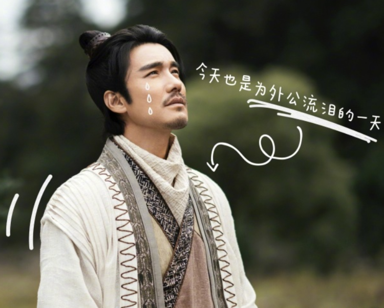 胡兵分享“不老秘诀”，片场化身护肤讲师，看得我都开始心动了