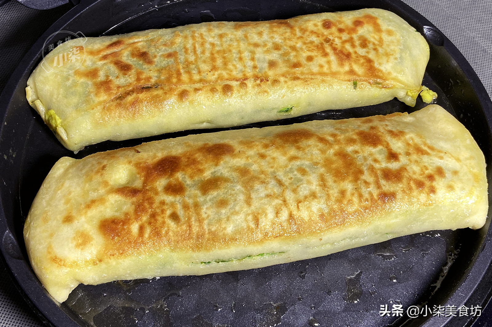 韭菜盒子新做法，翠绿不出水，一层比一层香，吃过一次就忘不了