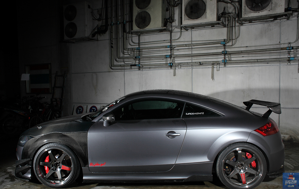 改装"日式风格"的奥迪tts,极为个性的混搭姿态