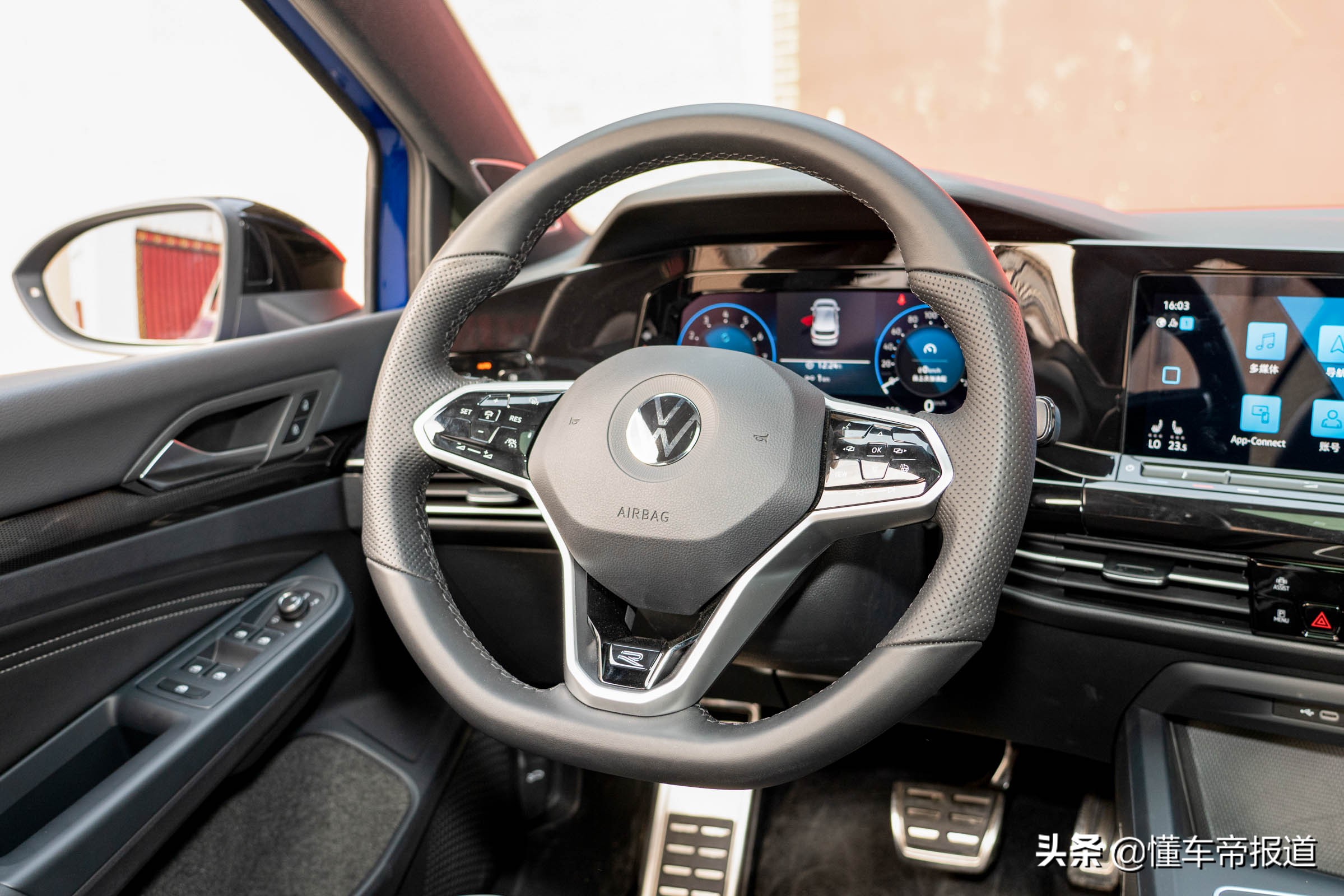 新车 | 经典与创新同在！一汽-大众第八代高尔夫新老对比