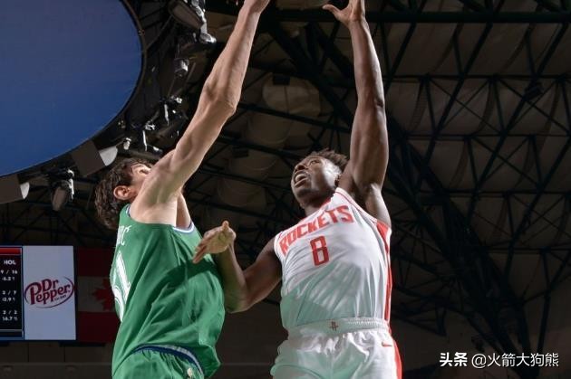 nba为什么集训(火箭巴哈马集训有啥意义？25岁悍将给出解释：3大因素使休城受益)