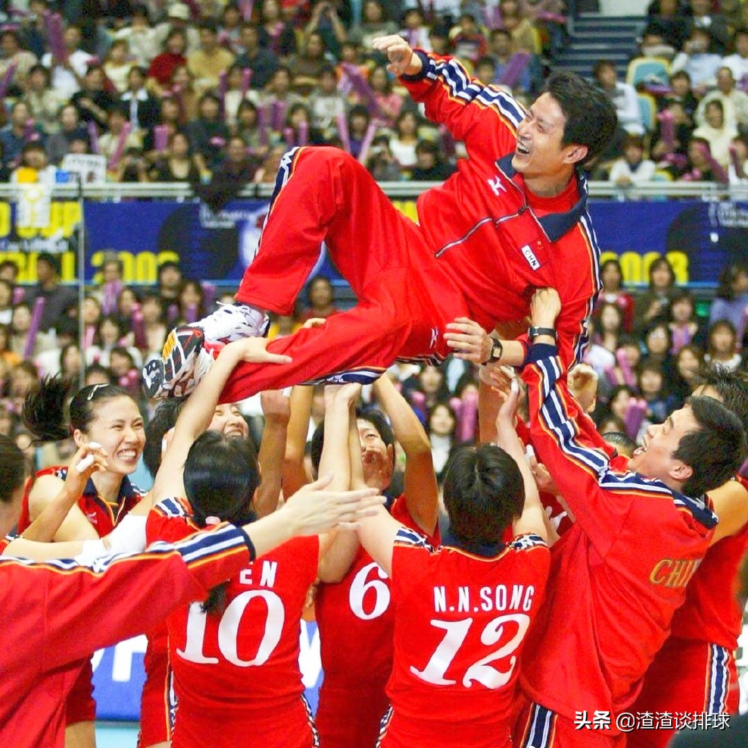 排球中一二进攻跑位方法路线(黄金一代战术跑位分析,身高并不出众的