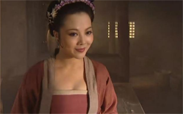 “最美孙二娘”梁丽：从女一号到通缉犯，她的人生经历了什么？