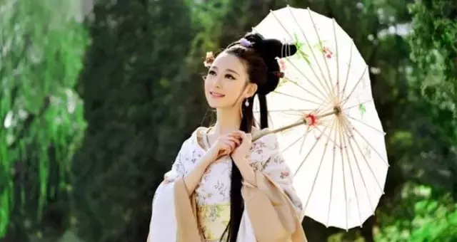 最闲十首古诗:静听花落,坐看云舒!