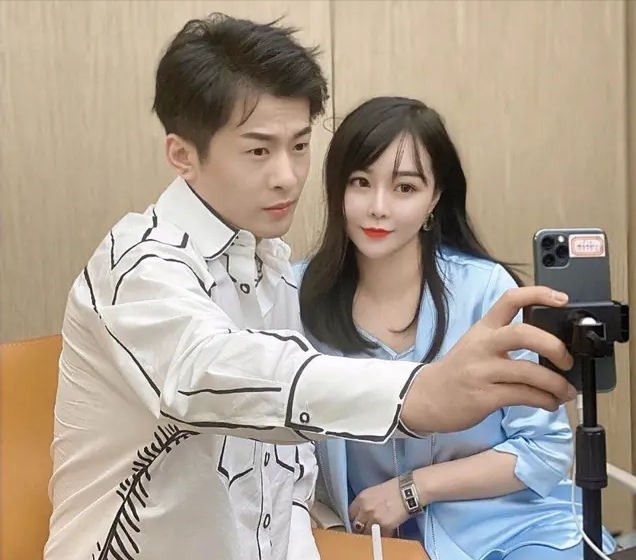 揭秘辛巴和初瑞雪豪横夫妻的“黑”历史