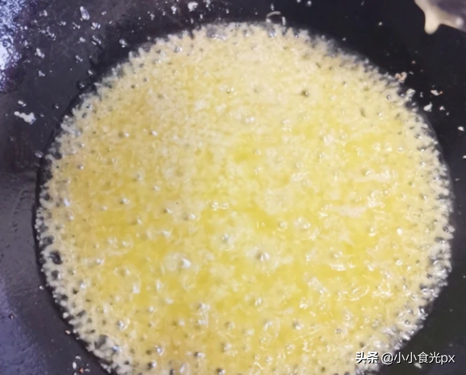 教你家庭烤生蚝的家常做法，完爆烧烤摊，干净卫生，还便宜