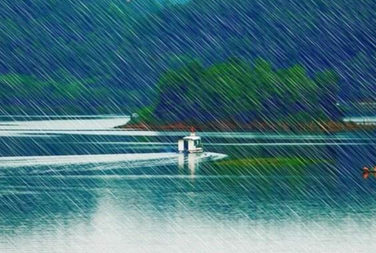 处暑已至,俗话说"处暑不下雨,干到白露底",处暑下雨好不好?